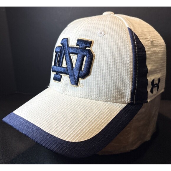 NEW NWOT Retired Notre Dame Fighting Irish Under Armour Fitted M. Hat White/Blue - Picture 1 of 12